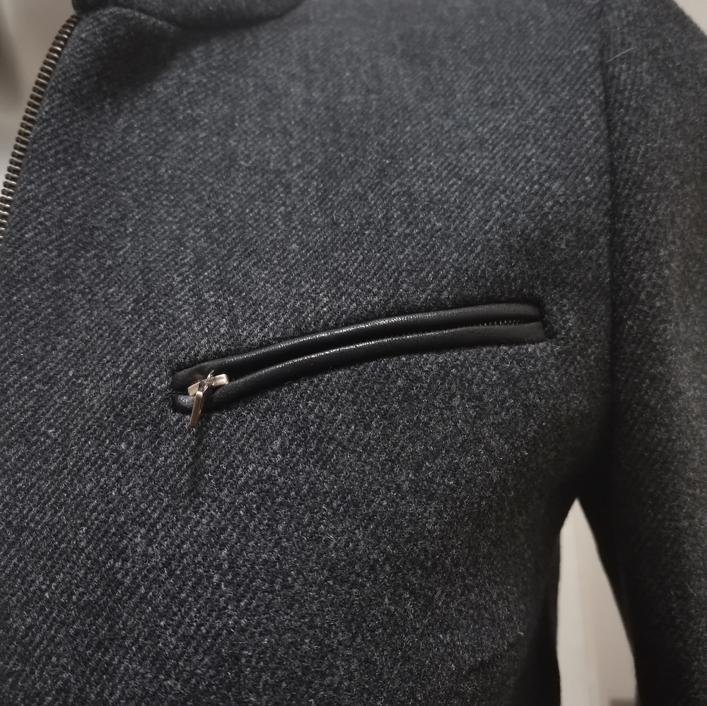PRADA 100 %WOOL WOMEN'S LONG COAT. - Picture 12 of 16